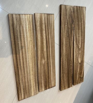 壁に装着されたタイプ パウロニア木板の工芸品