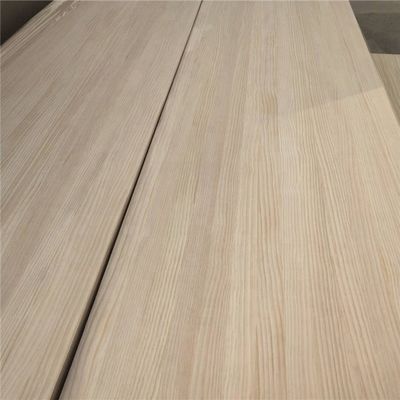 2440*1220mm 水分含有量 8%-12% 固木 装飾用材 パインボード