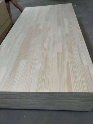 1200*2400MM カスタマイズされたサイズ 現代の室内用 フィンガージョイント松の木板