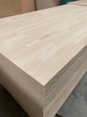 室内プロジェクトソリューションの能力のためのRadiata Pine Wood Finger Joint 木材ボード