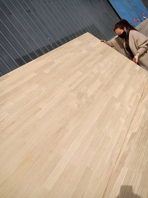 室内プロジェクトソリューションの能力のためのRadiata Pine Wood Finger Joint 木材ボード