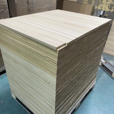 910 X 910mm パーソナライズされたサイズ 自然質の松の木板