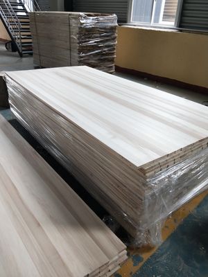 密度 280-300kgs/Cbm 木材用木材 木工プロジェクト用木材