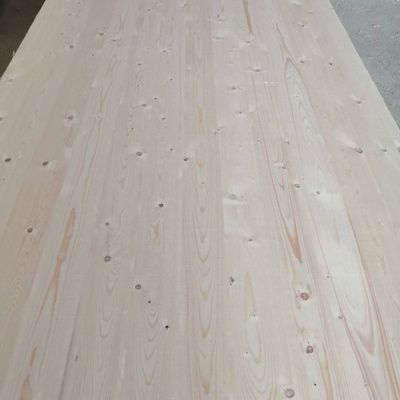 湿度 8-12% 1220*2440mm の現代スプルース木板