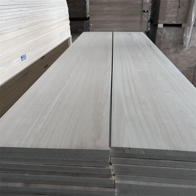 軽量家具の包装用パロウニア木板 幅100 1220mm 耐久性
