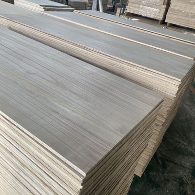 家で木材を製造する密度 8mm パウロwnia 木板 密度 280-300kgs/cbm